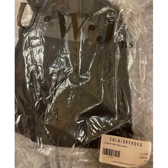 Caroline High Rise Jeans SOLD OUT ON SITE! Size 5 - Picture 3 of 3